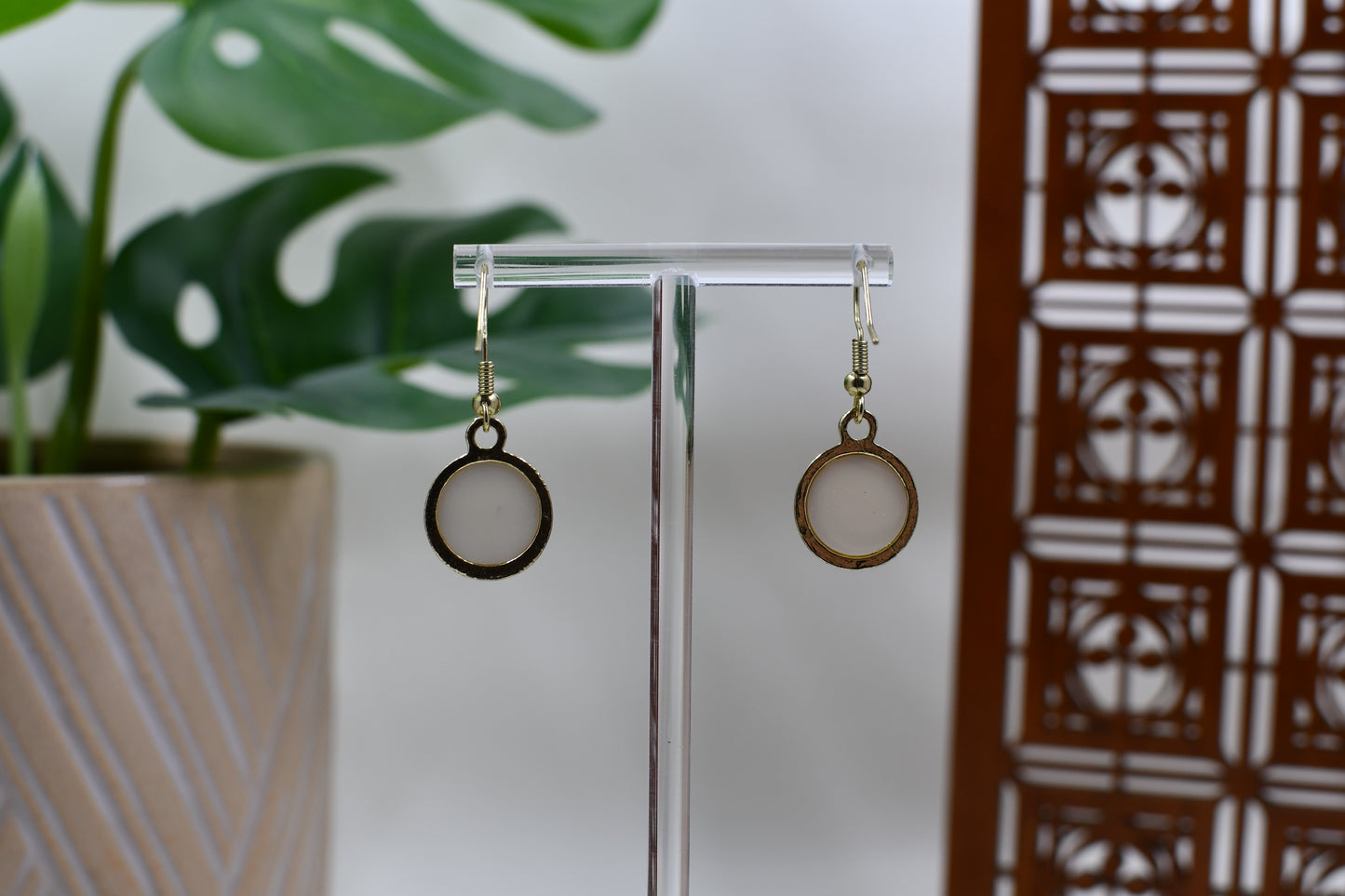 Mismatched Ivory and White Gold Trimmed Dangle Earrings
