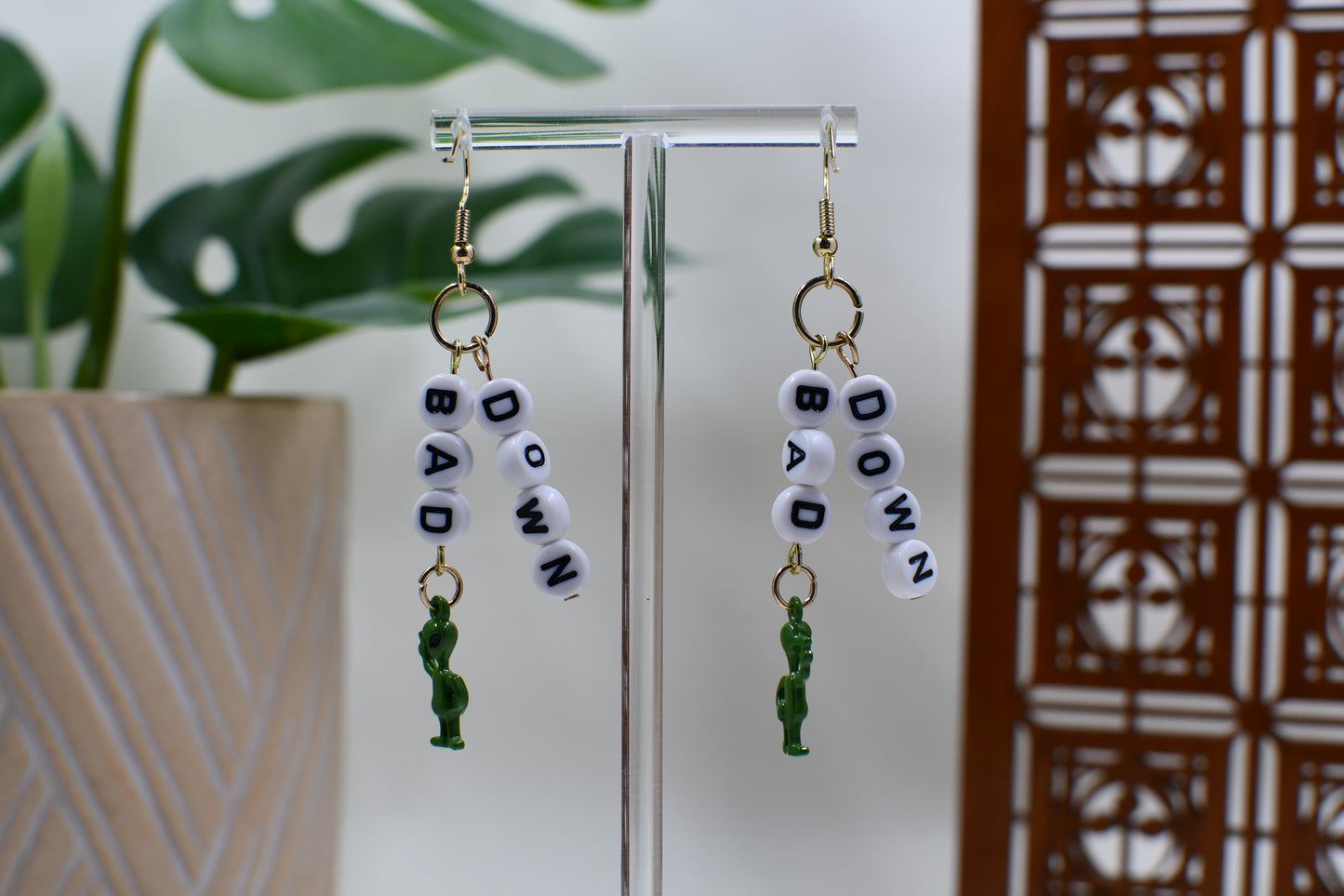 White Era Down Bad Bracelet Earrings with Green Alien