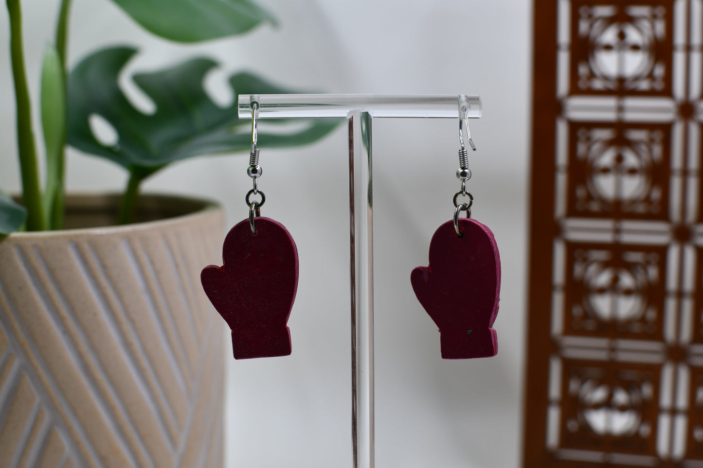 Red Knit Mitten Christmas Dangle Earrings