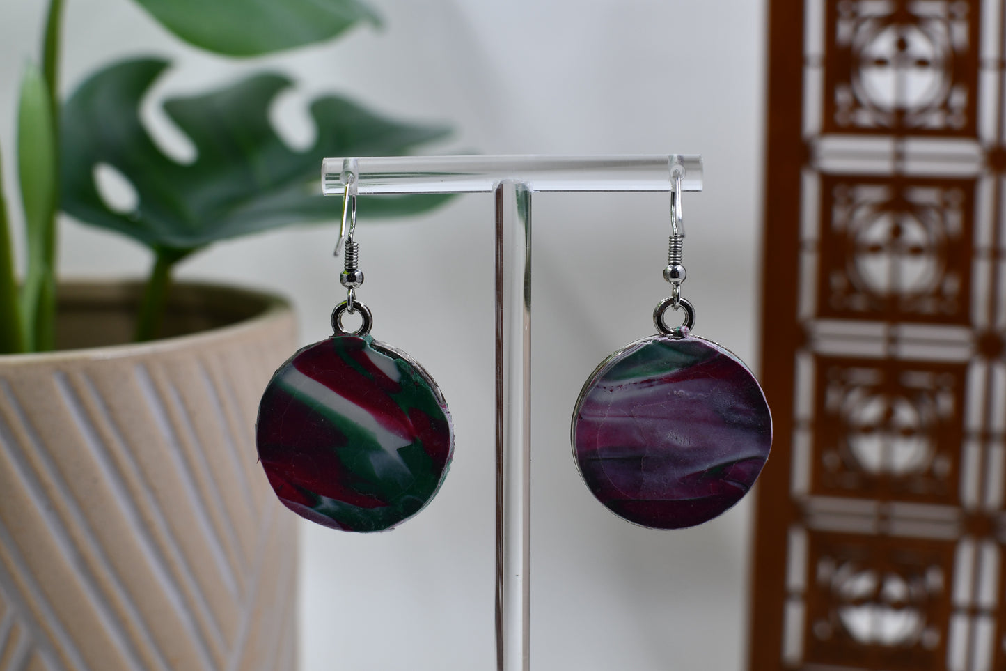 Red/Green/White Christmas Marble Round Bezel Dangle Earrings